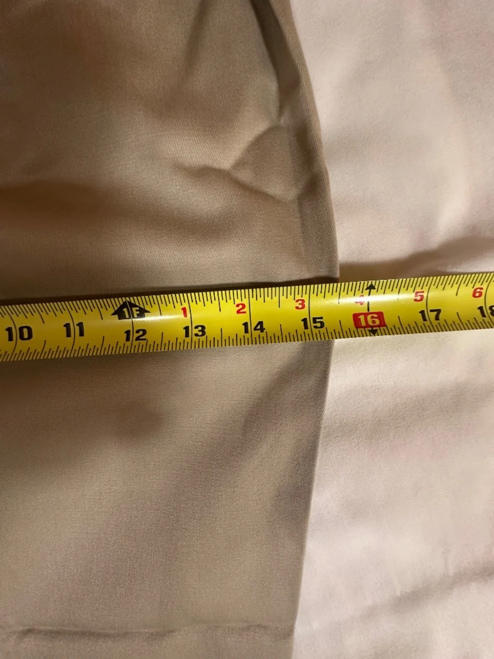 Land's End W38, beige trousers